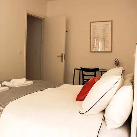 Appartement El 8 De Serranos - 1º - Casa Con Garaje León