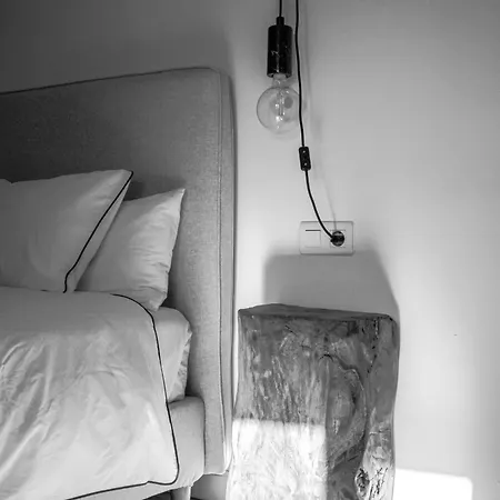 El 8 De Serranos - 1º - Casa Con Garaje * León