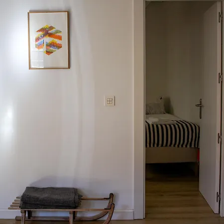 El 8 De Serranos - 1º - Casa Con Garaje León