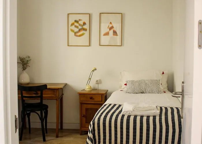 El 8 De Serranos - 1º - Casa Con Garaje Appartement León