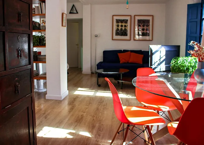 El 8 De Serranos - 1º - Casa Con Garaje